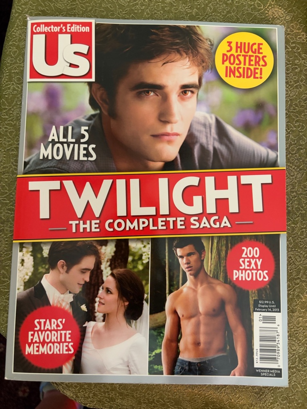 Collector's Edition - Twilight The Complete Saga Magazine (Red Cover)